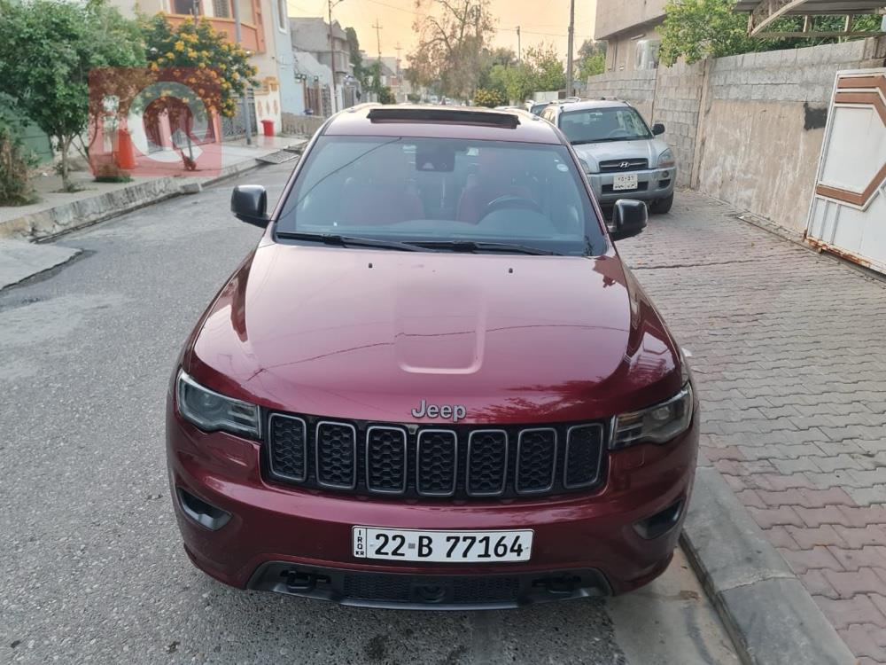 جیپ گراند شیرۆکی
